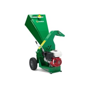 Houthakselaar op benzinemotor